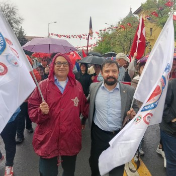 1.Meclisten Anıtkabir'e 23 Nisan Yürüyüşüne Katıldık