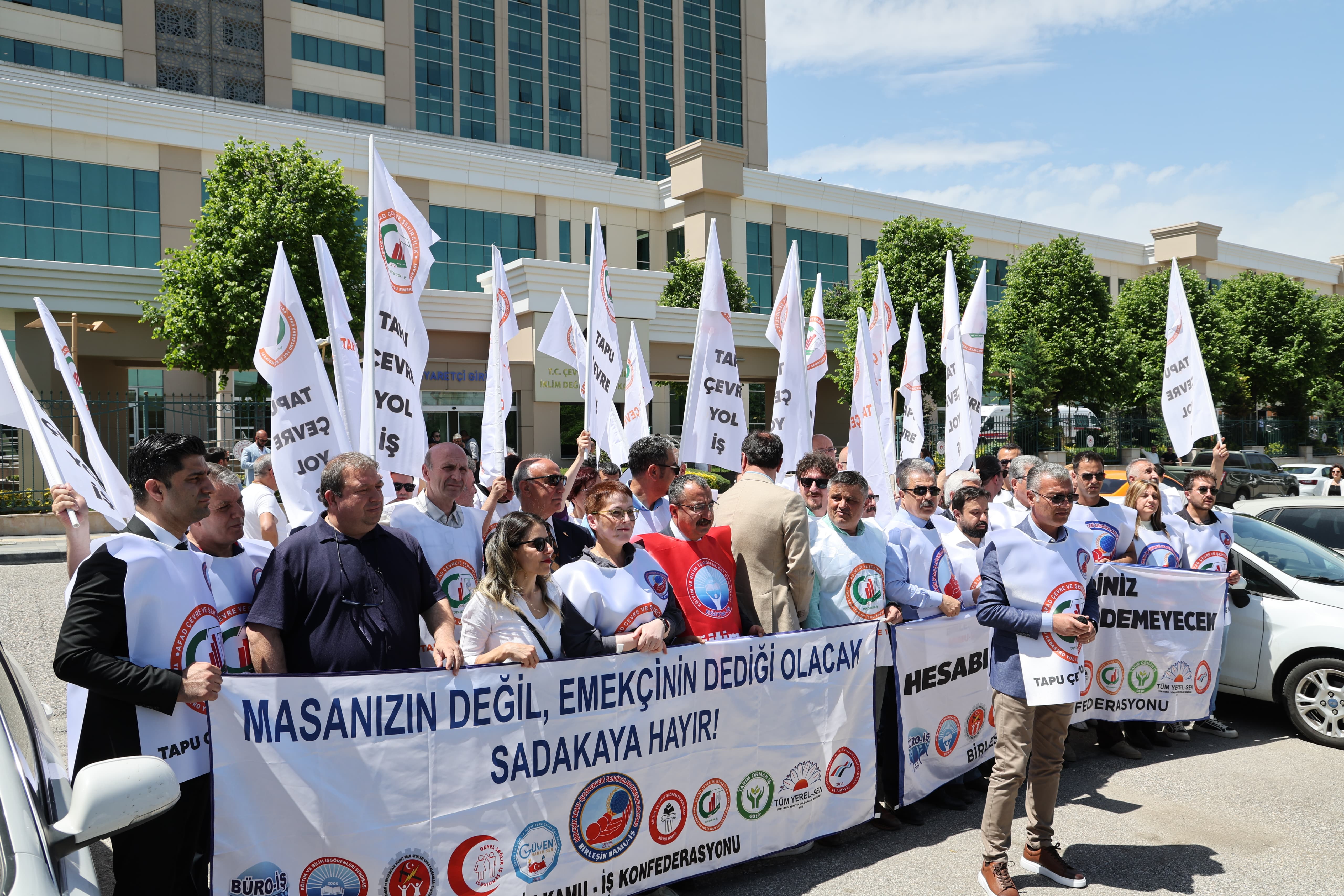  Çevre, Şehircilik ve İklim Değişikliği Bakanlığı Önünde Basın Açıklaması Gerçekleştirdik 